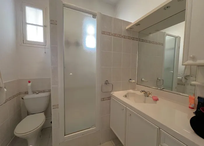 Villa Charmante Maison Aux Abatilles : 2 Chambres, Jardin Pres De La - Fr-1-474-290 *